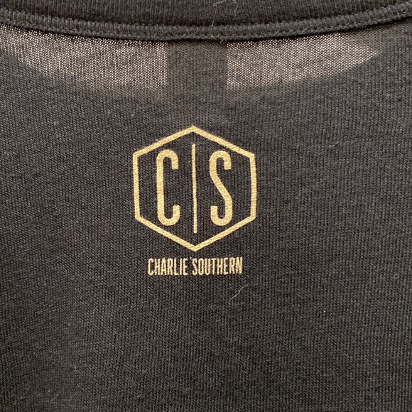 Mama Tried Black Graphic Tee - Picture 4 of 4